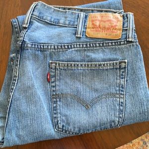 Levi’s 514 Straight Fit Men’s Jeans